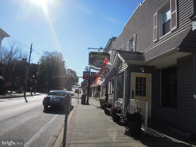 $1,925 | 6 North Farquhar Street, Union Bridge, MD 21791