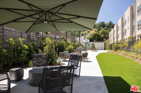 $6,395 | 1805 West Bankside Way, Los Angeles, CA 90039