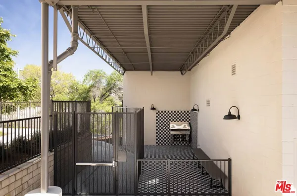 $6,395 | 1805 West Bankside Way, Los Angeles, CA 90039