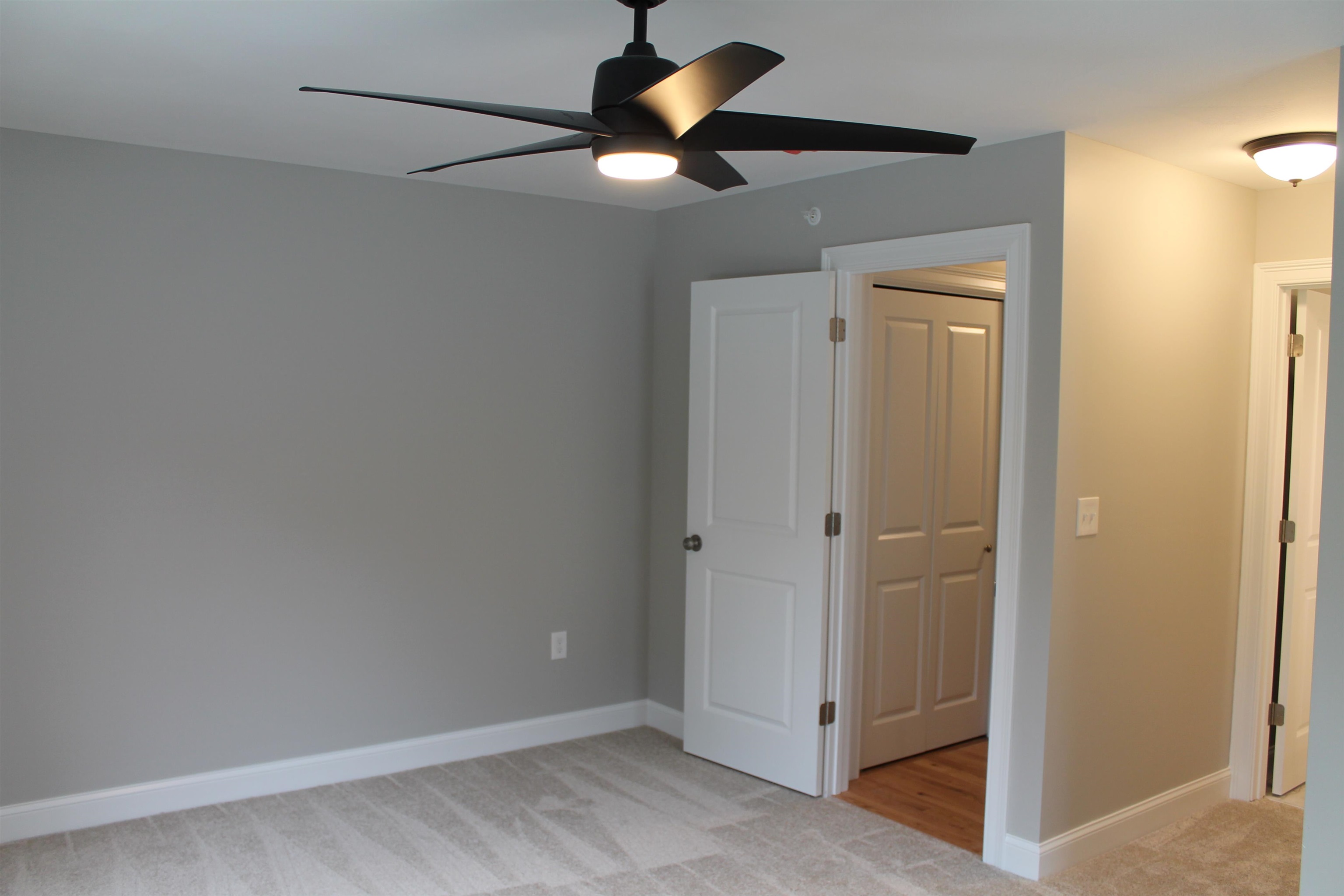 18 Maple Street, Unit 6 Derry, NH 03038 - Photo 15 of 24 Gallery Image 15