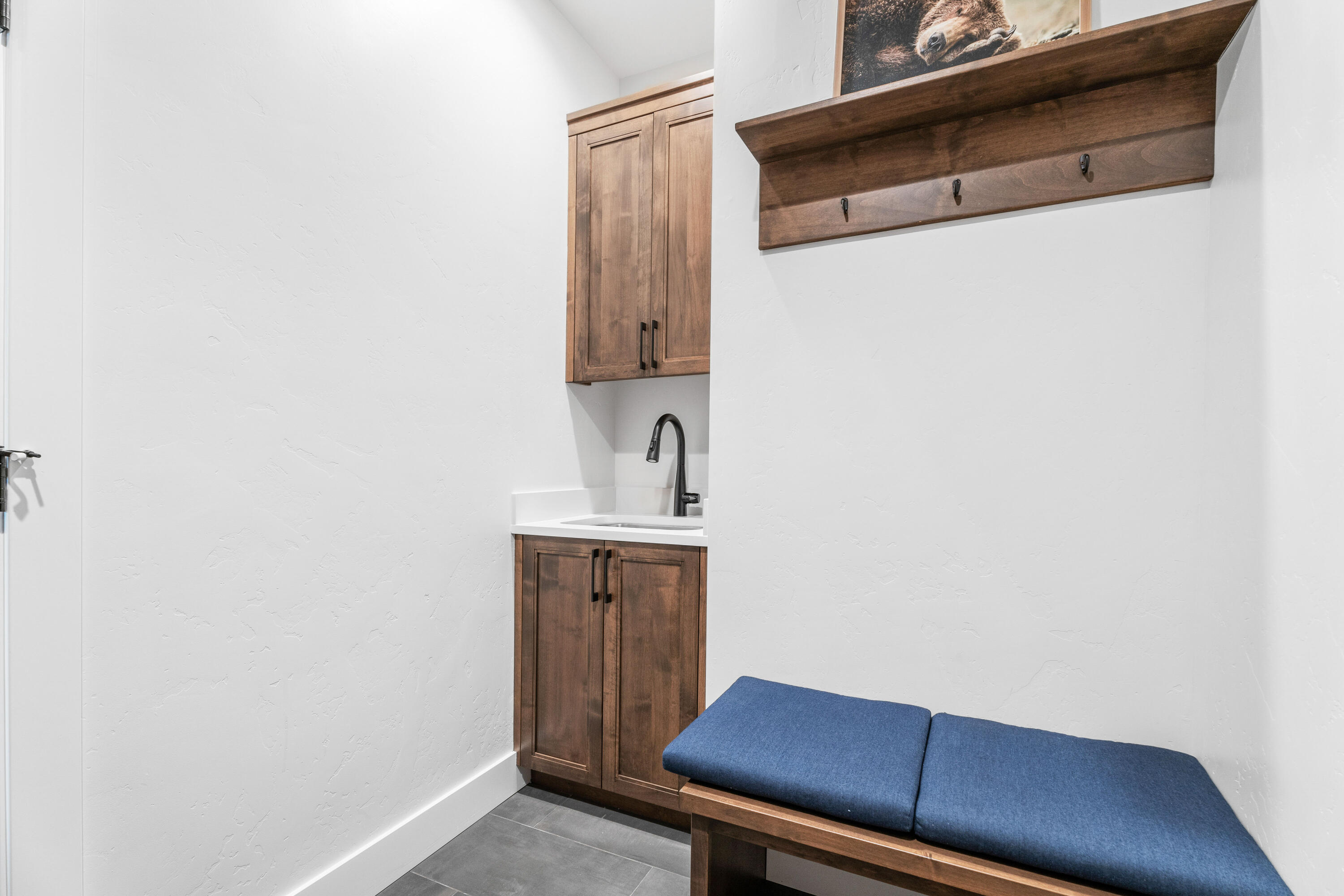 18160 Forestbrook Loop Bend, Unit 5 Bend, OR 97707 - Photo 22 of 37 33-Laundry Area