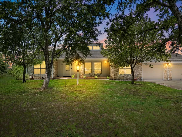 $365,000 | 210 Teeoff, Unit B, Horseshoe Bay, TX 78657