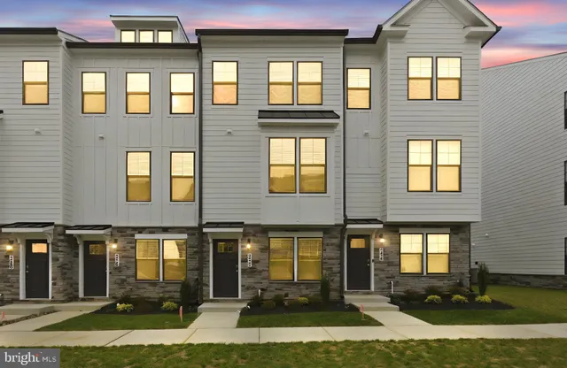 $2,850 | 332 Ensemble Way, Frederick, MD 21701