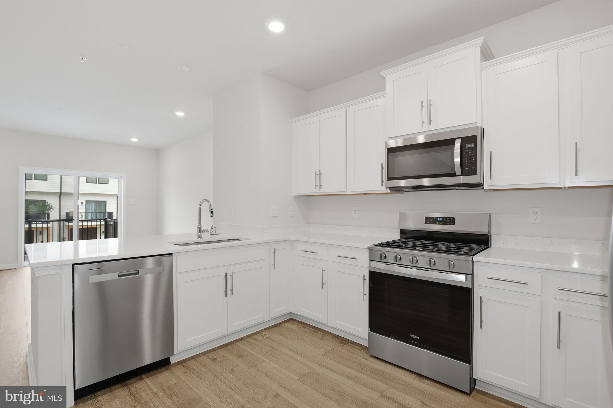 332 Ensemble Way Frederick, MD 21701 - Photo 12 of 38 Kitchen