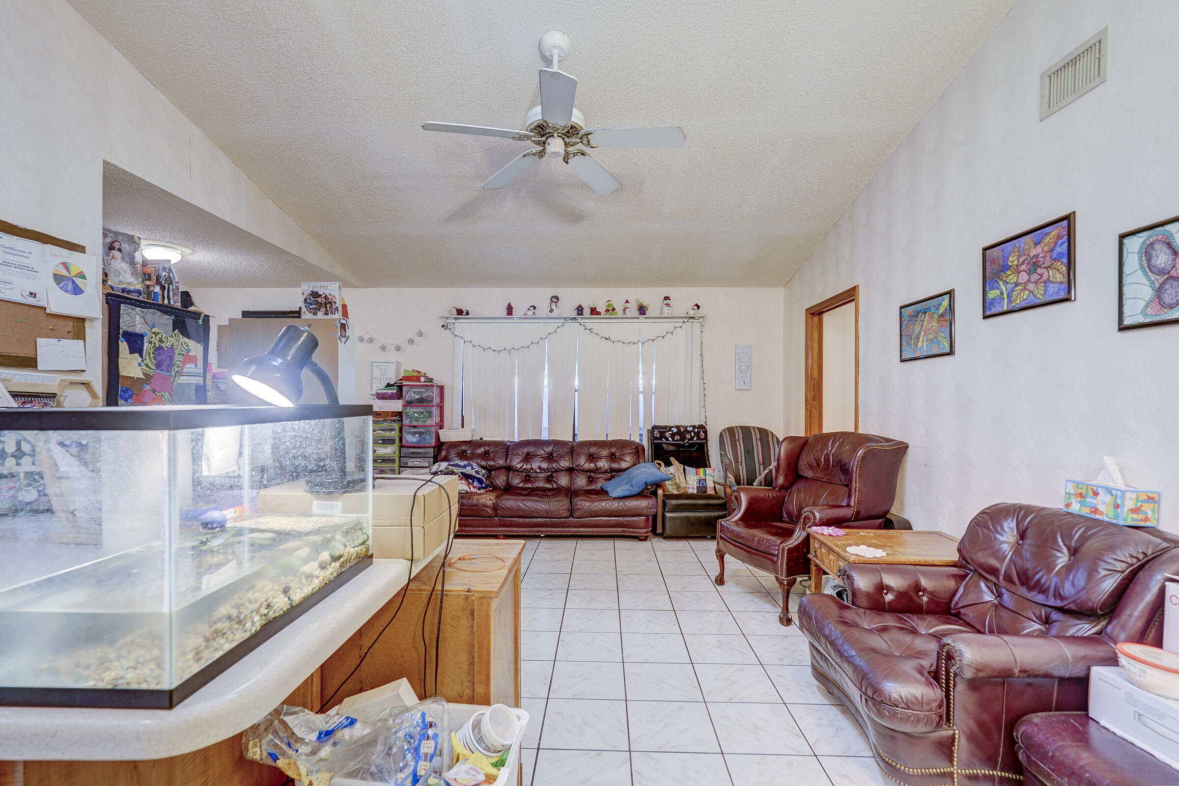 1073 Goldenrod Road Wellington, FL 33414 - Photo 15 of 27 1073Goldenrod-17