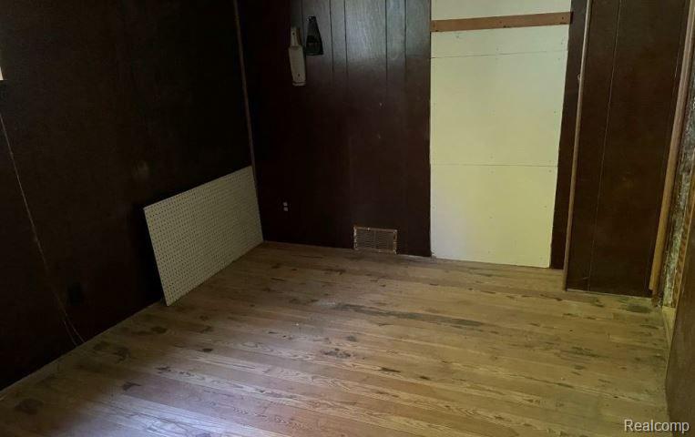 666 East Youngs Ditch Road Bay City, MI 48708 - Photo 5 of 10