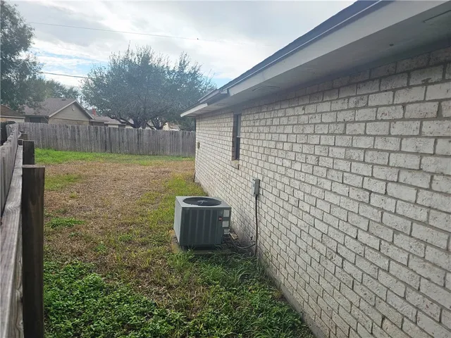 $155,000 | 4961 Shadowbend Drive, Corpus Christi, TX 78413