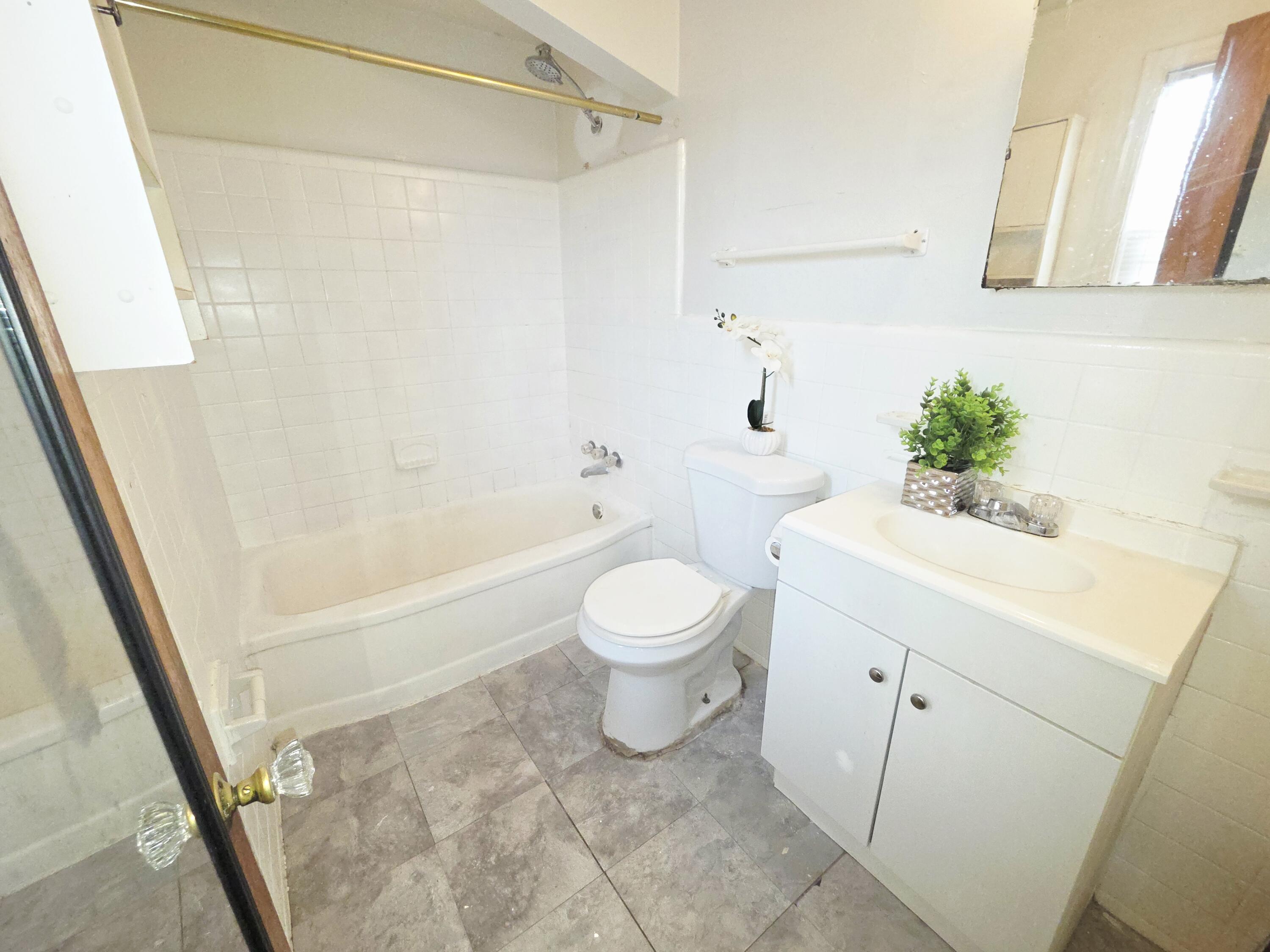 11314 Greiner Street Detroit, MI 48234 - Photo 10 of 28 20260322_114330