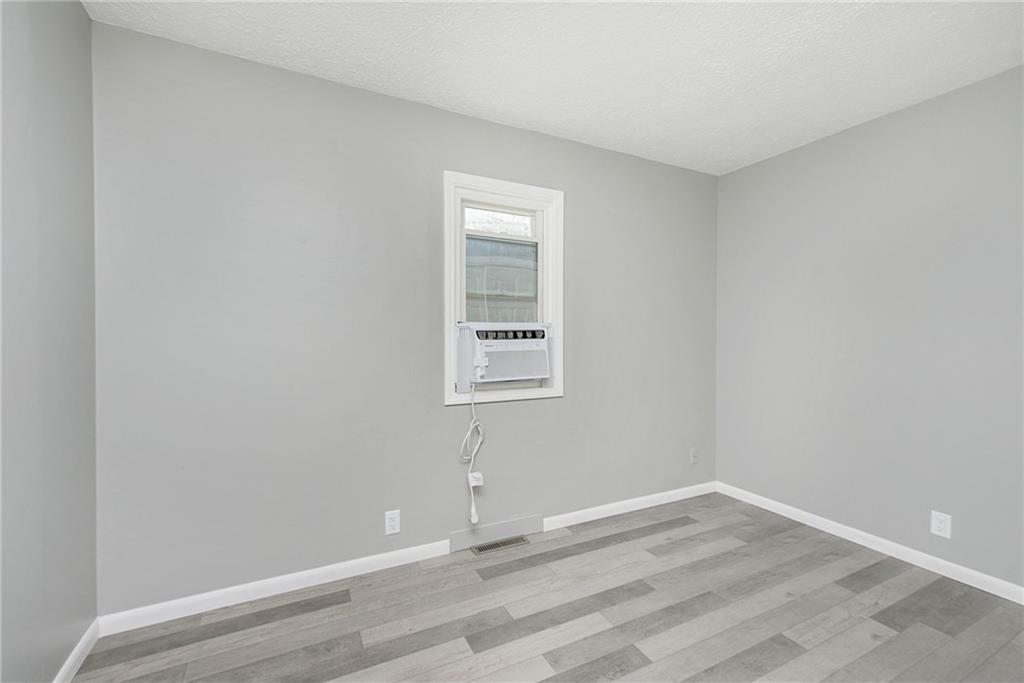 2959 South Roena Street Indianapolis, IN 46241 - Photo 14 of 25 Gallery Image 14