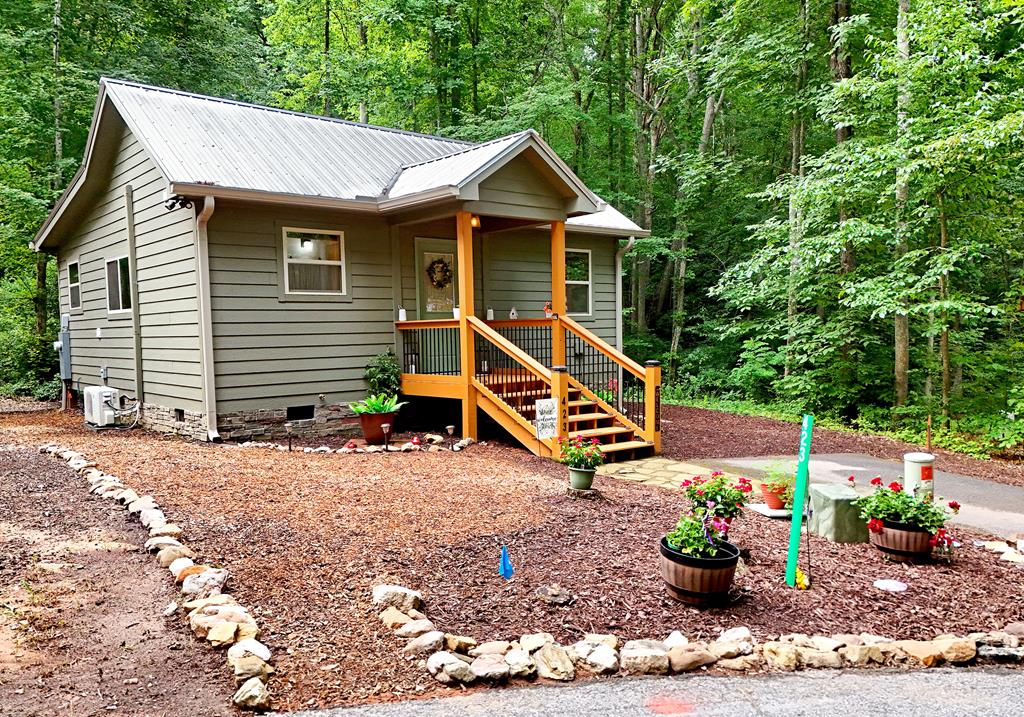423 Chimney Ridge Blairsville, GA 30512 - Photo 1 of 35 Main View