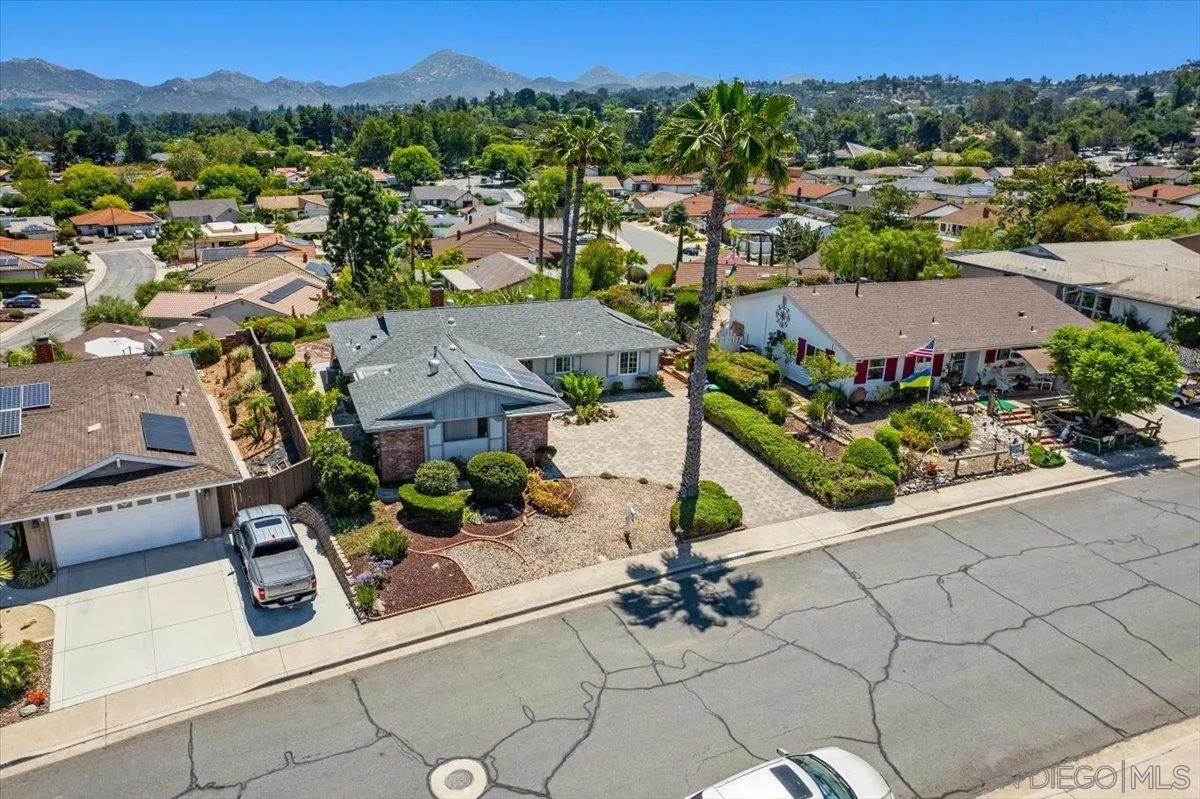 16413 Roca Drive San Diego, CA 92128 - Photo 2 of 35