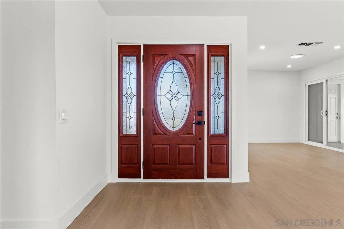 16413 Roca Drive San Diego, CA 92128 - Photo 8 of 35