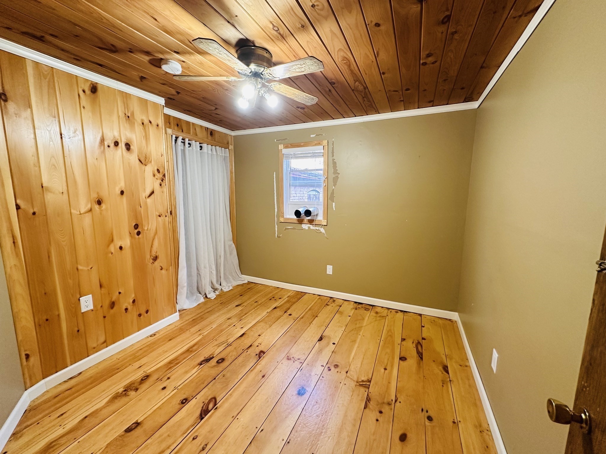 44 Comins Pond Road Warren, MA 01083 - Photo 22 of 33 Gallery Image 22