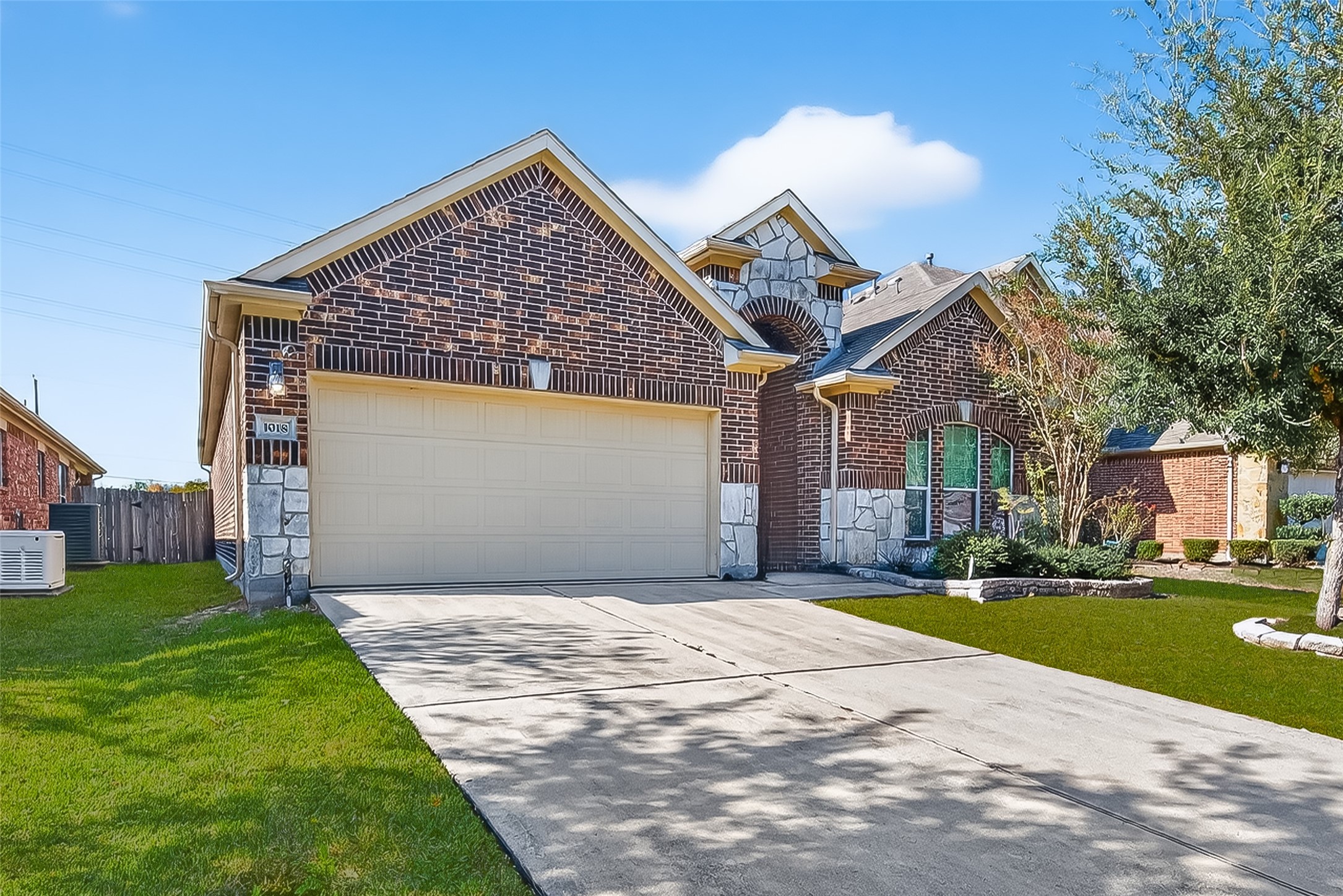 Welcome to the beautiful home on 1018 Nantucket Dr!