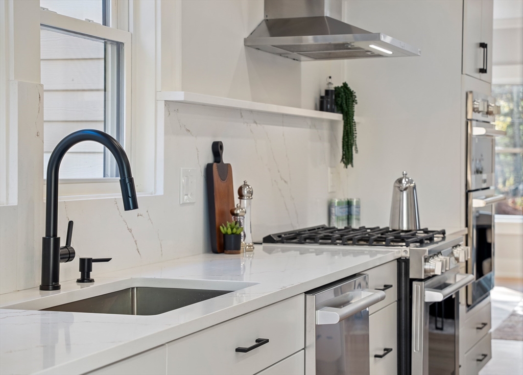 54 Stone Road Sudbury, MA 01776 - Photo 11 of 41