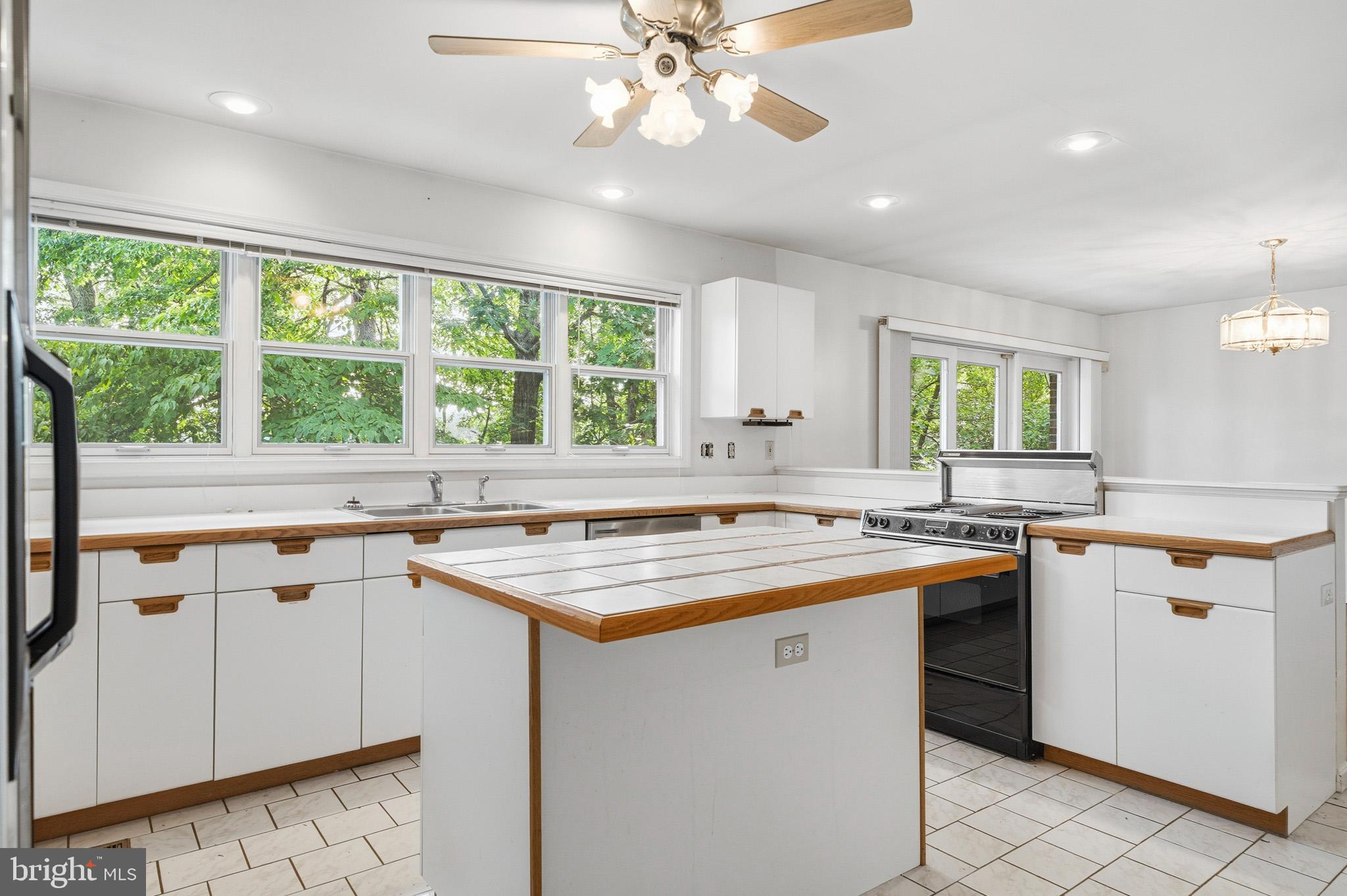 924 Chart Court Lusby, MD 20657 - Photo 41 of 82