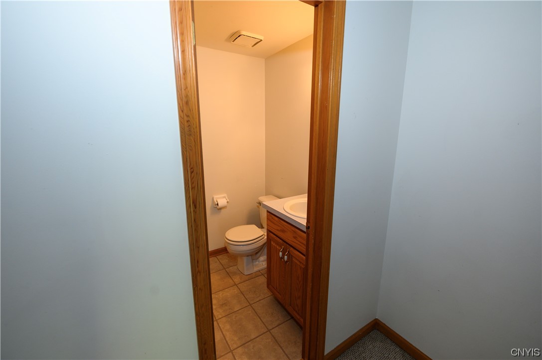 6167 Diffin Road Cicero, NY 13039 - Photo 7 of 29