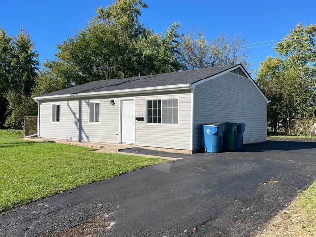 $2,200 | 1918 Ashland Avenue, Chicago Heights, IL 60411