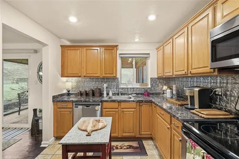 $300,000 | 5301 Ranchview Drive, Pittsburgh, PA 15236