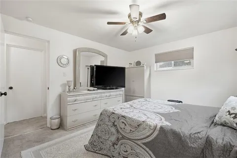 $300,000 | 5301 Ranchview Drive, Pittsburgh, PA 15236