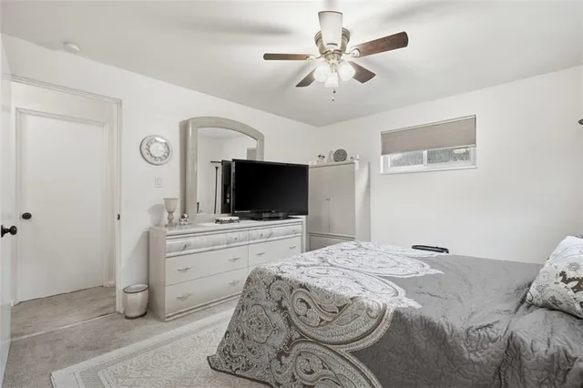 $300,000 | 5301 Ranchview Drive, Pittsburgh, PA 15236