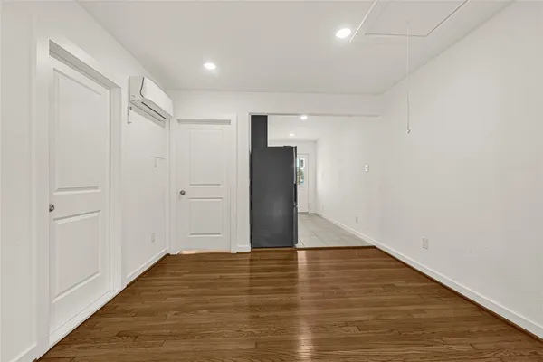 $1,499 | 6620 Lawndale Street, Unit 3, Houston, TX 77023