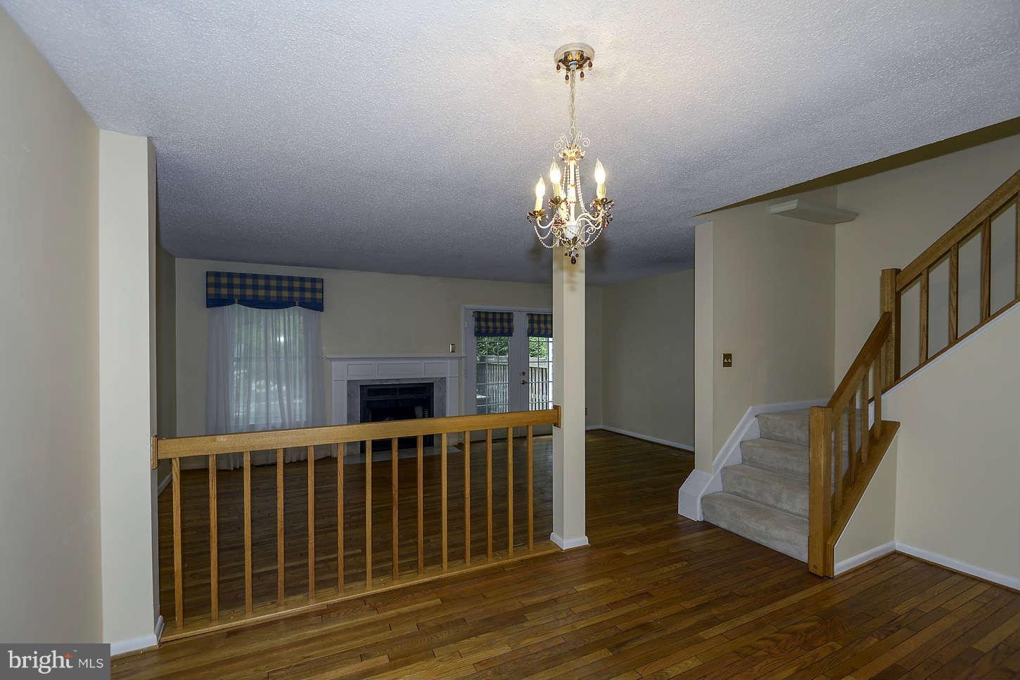 1611 Oak Spring Way Reston, VA 20190 - Photo 13 of 29 Interior General