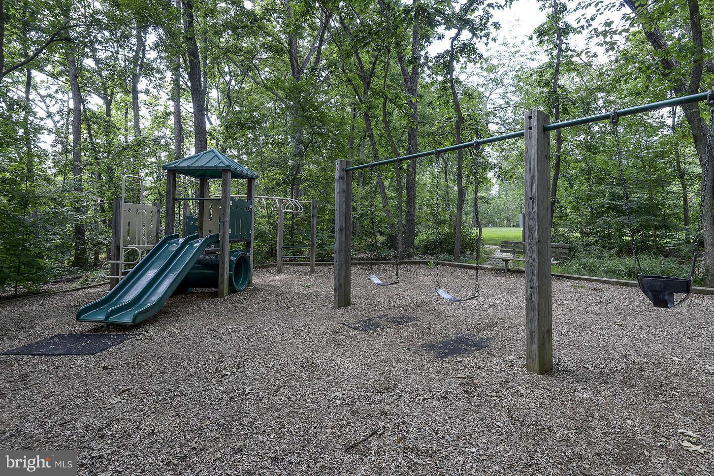 1611 Oak Spring Way Reston, VA 20190 - Photo 29 of 29 Community