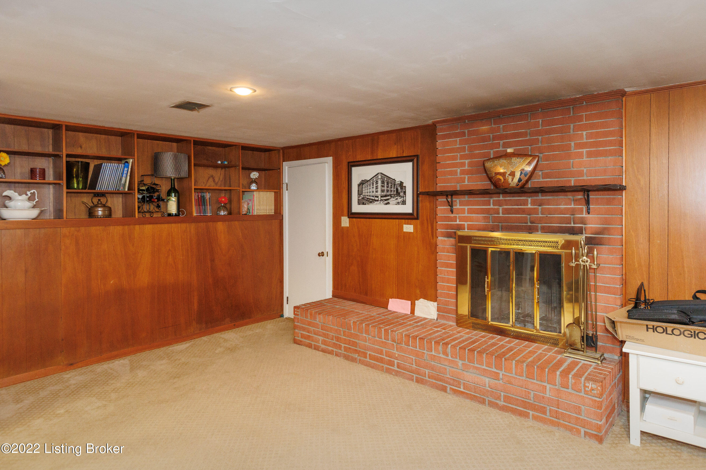 7207 Woolrich Road Louisville, KY 40222 - Photo 28 of 40 031