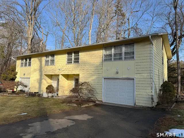 $529,000 | 18 Fernwood Lane, Cheshire, CT 06410