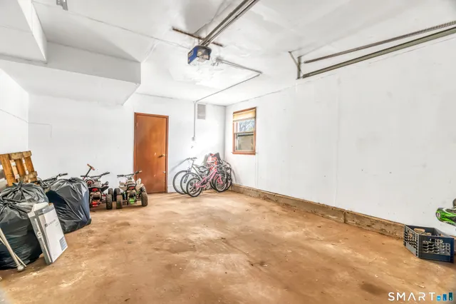 $529,000 | 18 Fernwood Lane, Cheshire, CT 06410