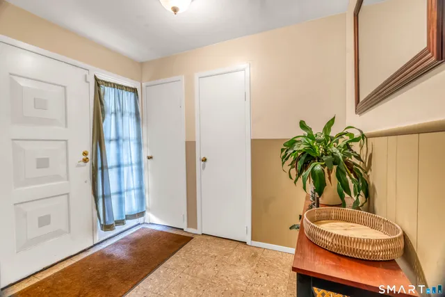 $529,000 | 18 Fernwood Lane, Cheshire, CT 06410