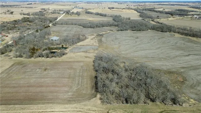 $595,000 | 170 East 400 Road, Overbrook, KS 66524