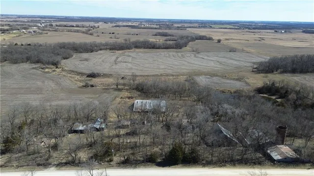 $595,000 | 170 East 400 Road, Overbrook, KS 66524