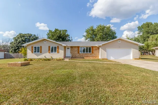 $225,000 | 257 Parkway Avenue, Lebanon, MO 65536