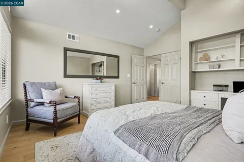 $1,149,000 | 210 Carob Lane, Alameda, CA 94502