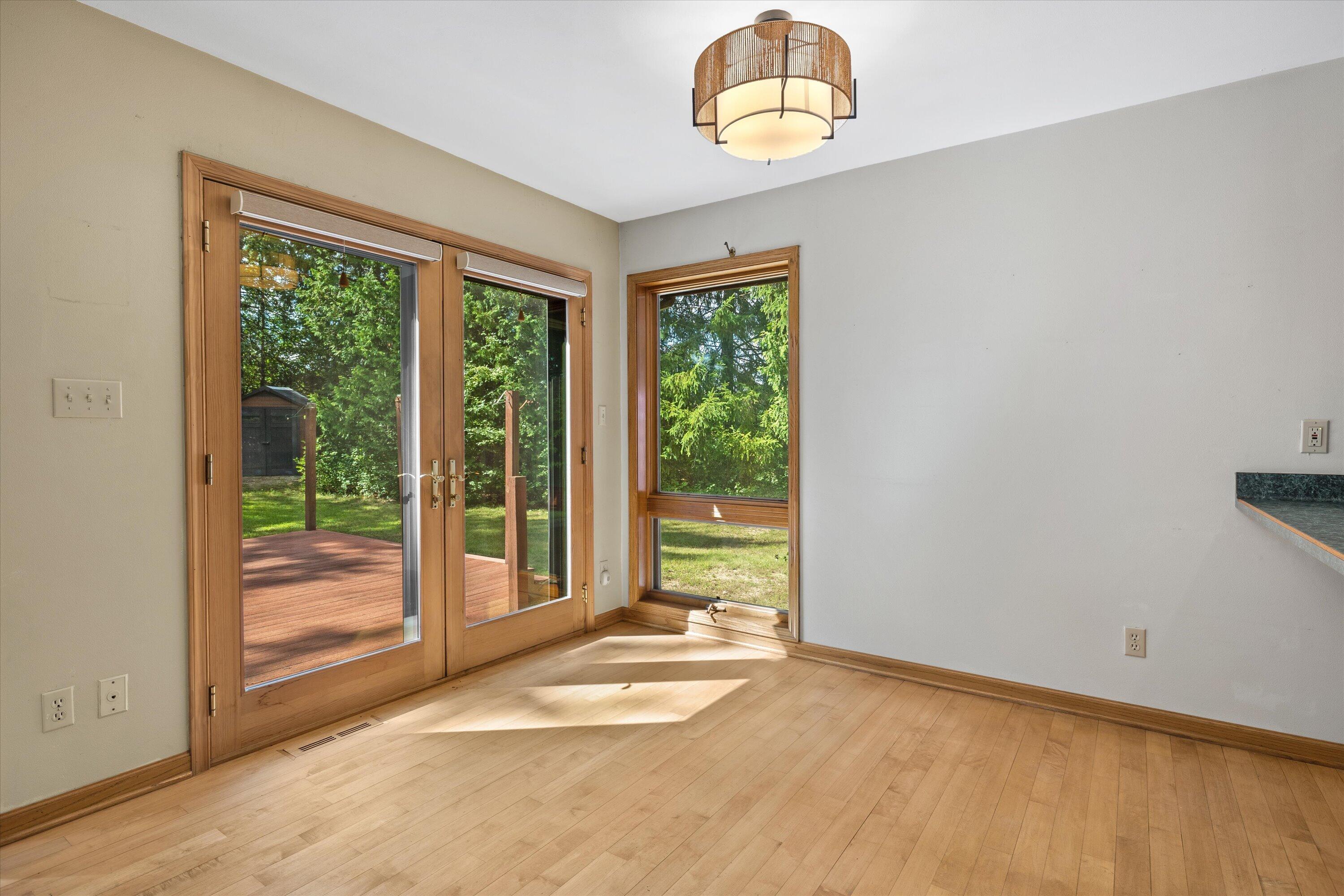 10845 North Wauwatosa Road Mequon, WI 53097 - Photo 17 of 51 Dinette