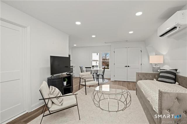421 Shelton Road Trumbull, CT 06611 - Photo 25 of 35