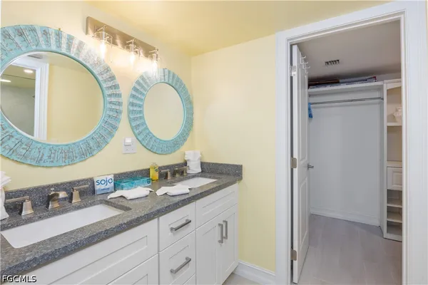 $785,000 | 1341 Middle Gulf Drive, Unit 1A, Sanibel, FL 33957