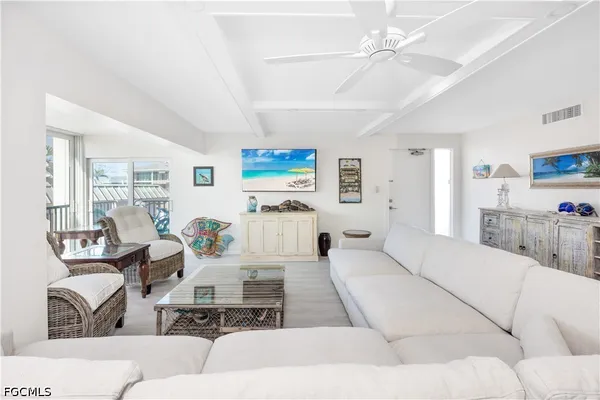 $785,000 | 1341 Middle Gulf Drive, Unit 1A, Sanibel, FL 33957