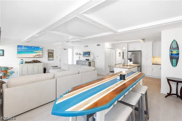 $785,000 | 1341 Middle Gulf Drive, Unit 1A, Sanibel, FL 33957