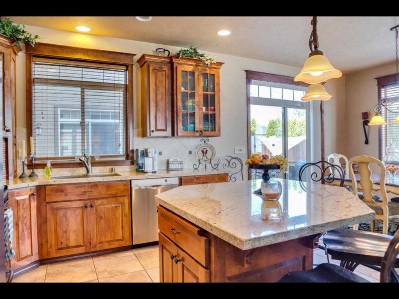 2806 Sunset View Lane Spokane, WA 99208 - Photo 9 of 17