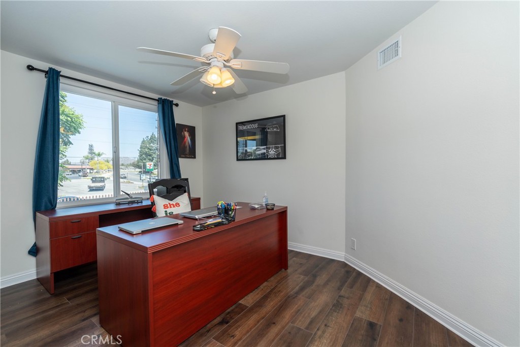 1609 Fairview Drive Corona, CA 92878 - Photo 30 of 44