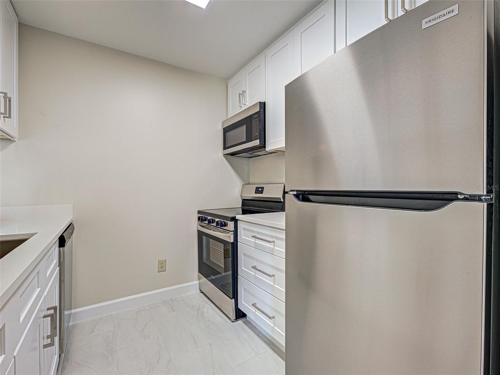 4008 Crockers Lake Boulevard, Unit 22 Sarasota, FL 34238 - Photo 17 of 54