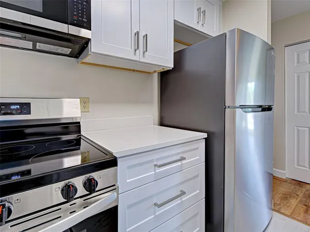 $1,900 | 4008 Crockers Lake Boulevard, Unit 22, Sarasota, FL 34238