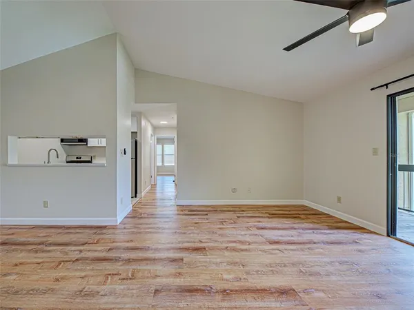 $1,800 | 4008 Crockers Lake Boulevard, Unit 22, Sarasota, FL 34238