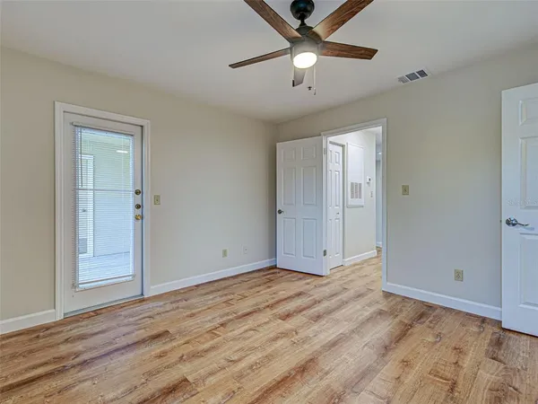 $1,800 | 4008 Crockers Lake Boulevard, Unit 22, Sarasota, FL 34238