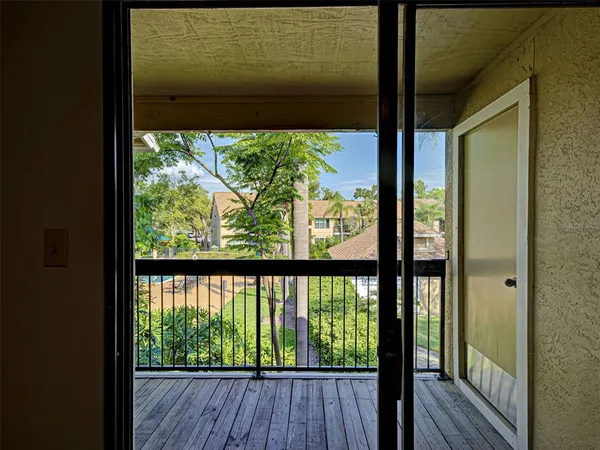 $1,800 | 4008 Crockers Lake Boulevard, Unit 22, Sarasota, FL 34238