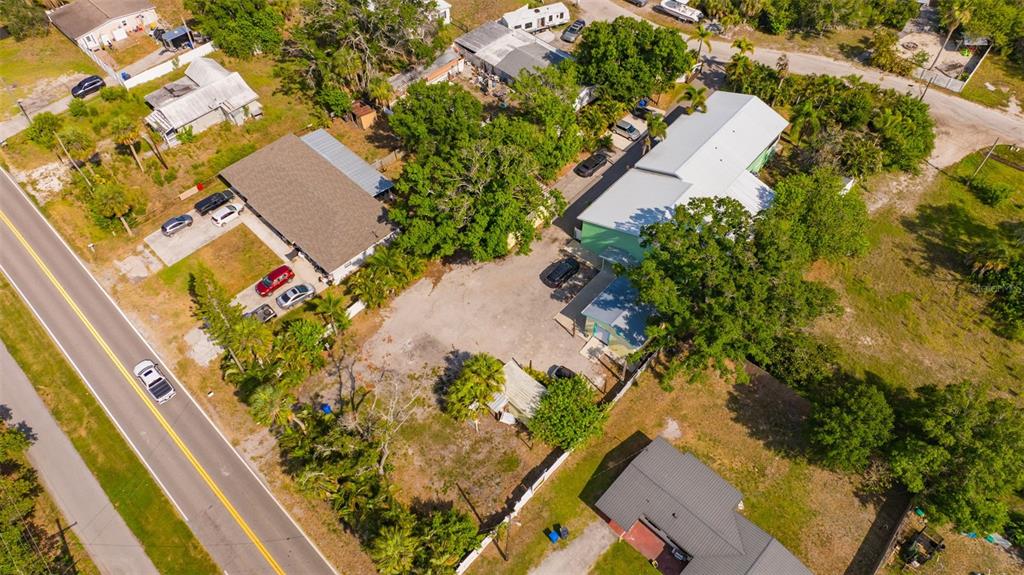826 West Shell Point Road Ruskin, FL 33570 - Photo 17 of 32