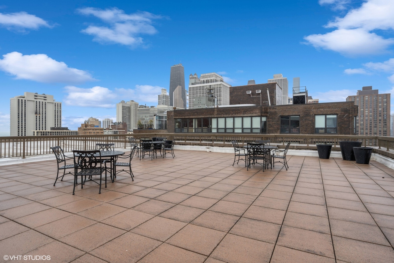 1301 North Dearborn Street, Unit 705 Chicago, IL 60610 - Photo 23 of 25 a view of a terrace